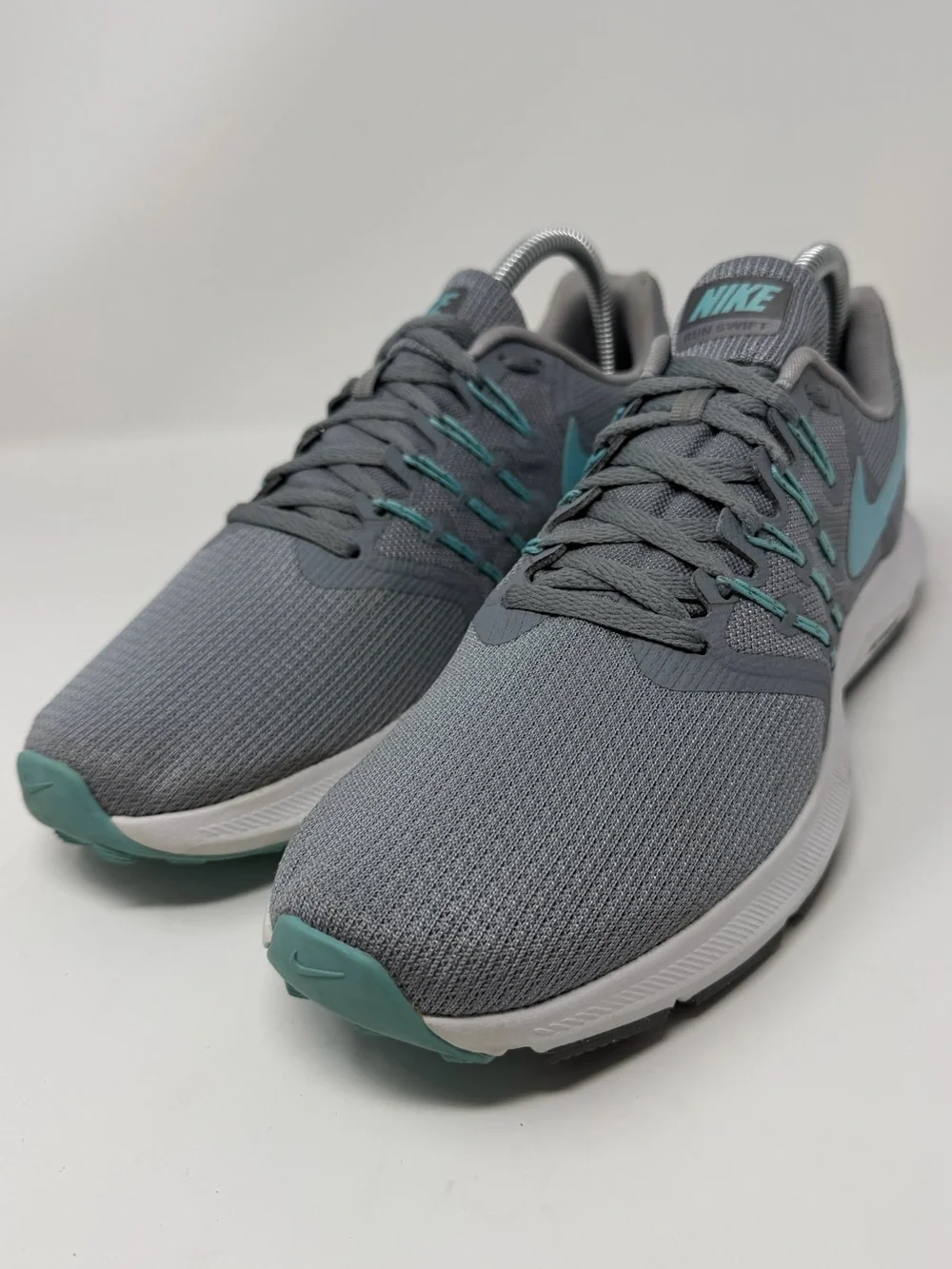 Nike Run Swift women’s  Gray & Teal Running Shoes Sz.9